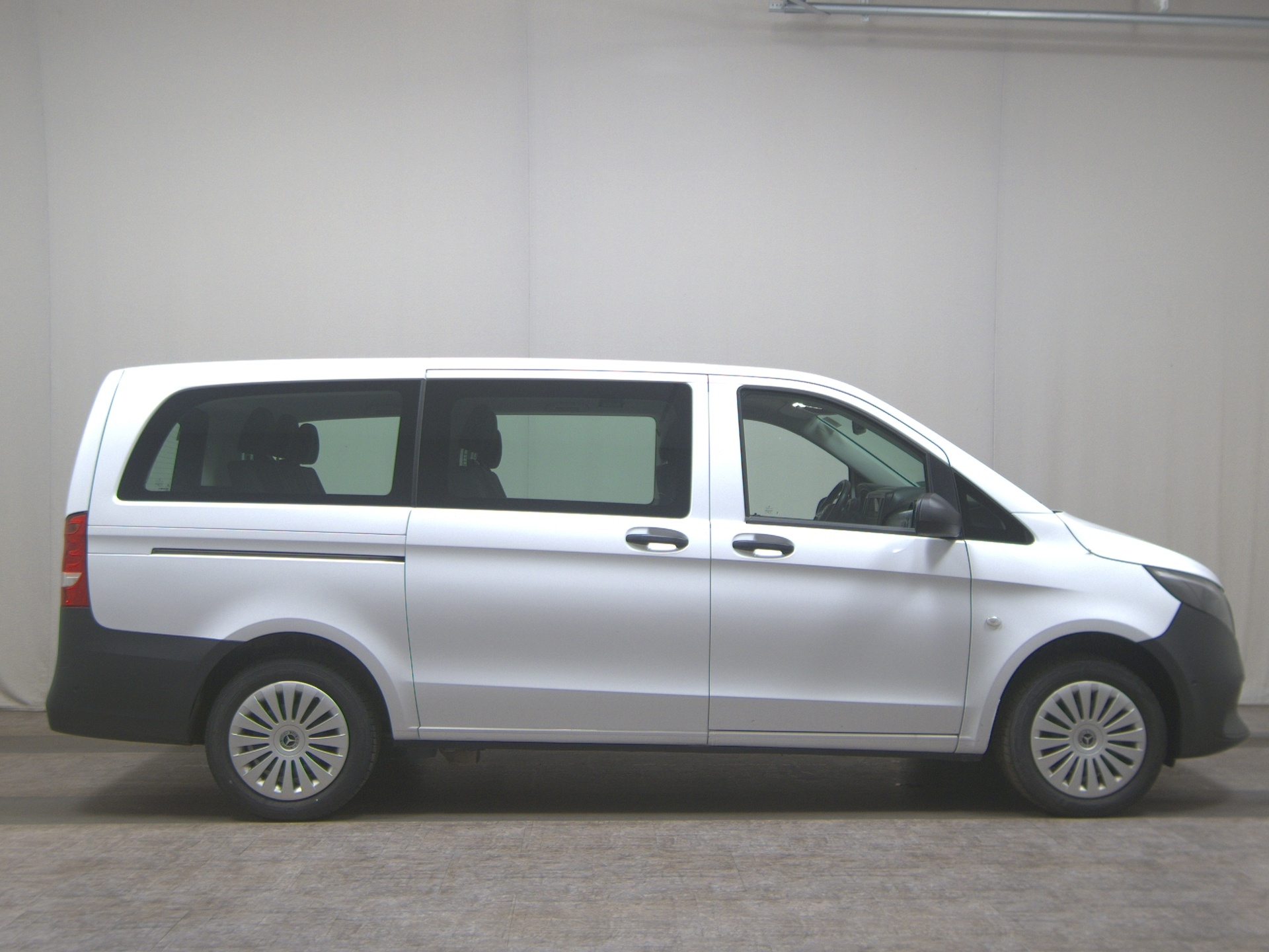 Mercedes-Benz Vito CDI 4x4 Pro long 8 seats Navigation Rear-view camera MBUX – 1