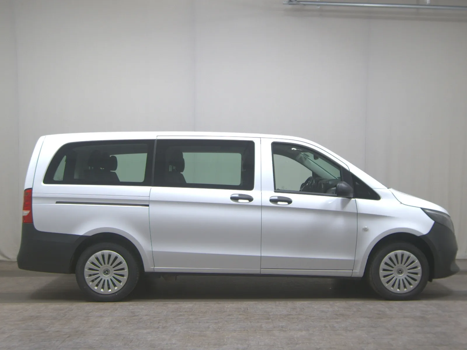 Mercedes-Benz Vito CDI 4x4 Pro lang 8-Sitze GPS RfK MBUX – 1