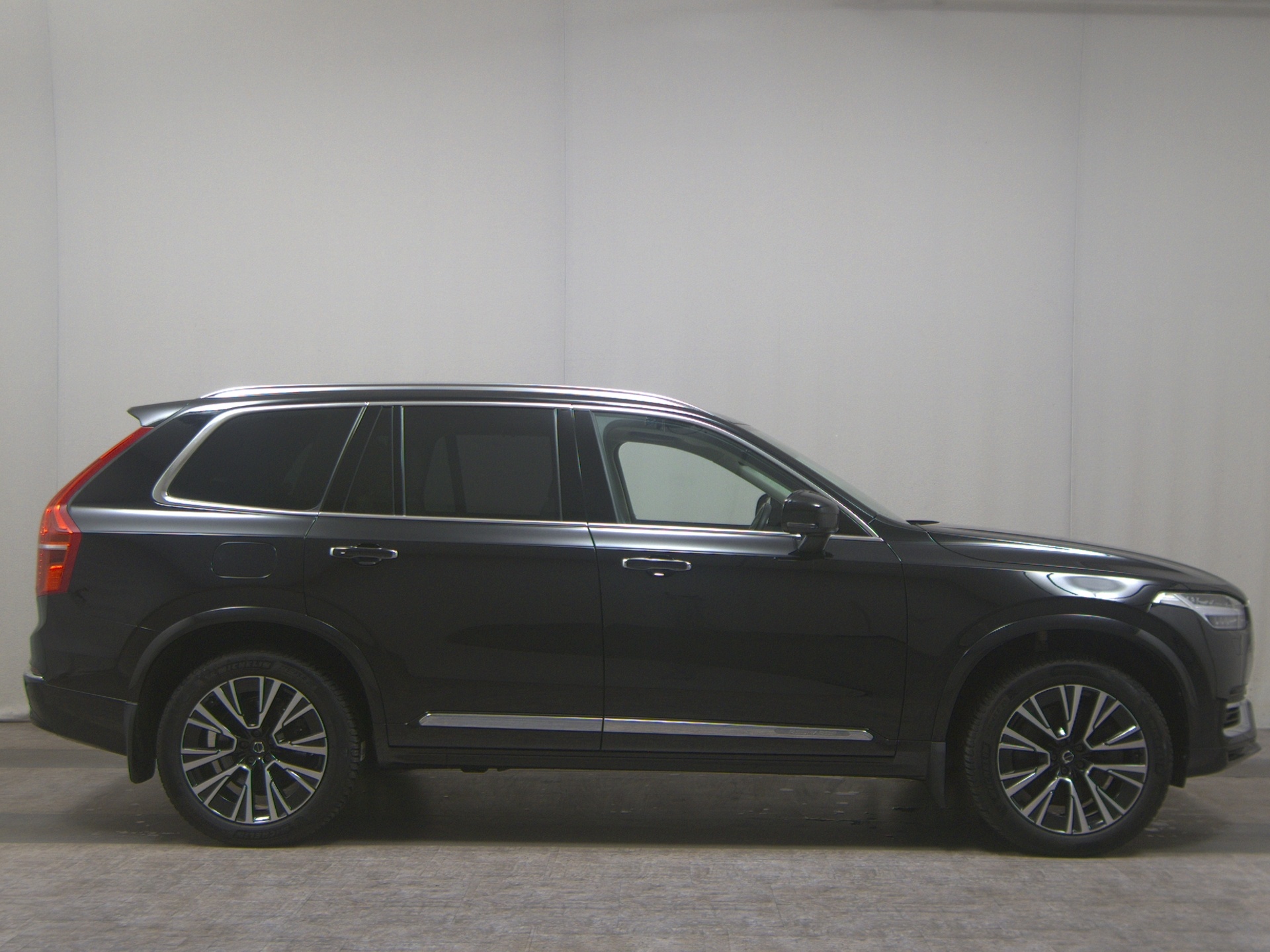 Volvo XC90 T8 AWD Hybrid 7 seats Leder Navigation LED Pano – 1